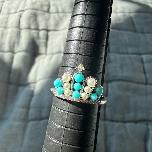 NEW! Pretty Bird Jewelry Turquoise and Faux Pearl Crown Ring - Picture 5 of 11
